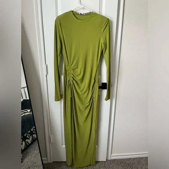 🔥NEW🔥 Green Fashion Nova Long Sleeve Ruched Maxi Dress - L - Picture 4 of 10